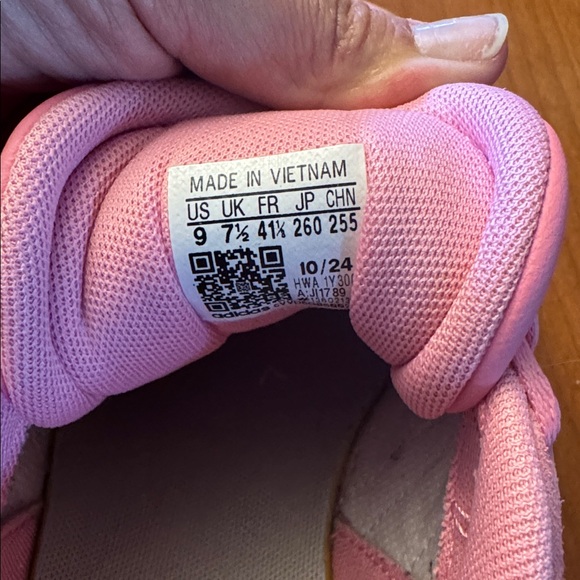 adidas Platform Pink and Navy Women's Sneakers with Gum Sole - Picture 6 of 6